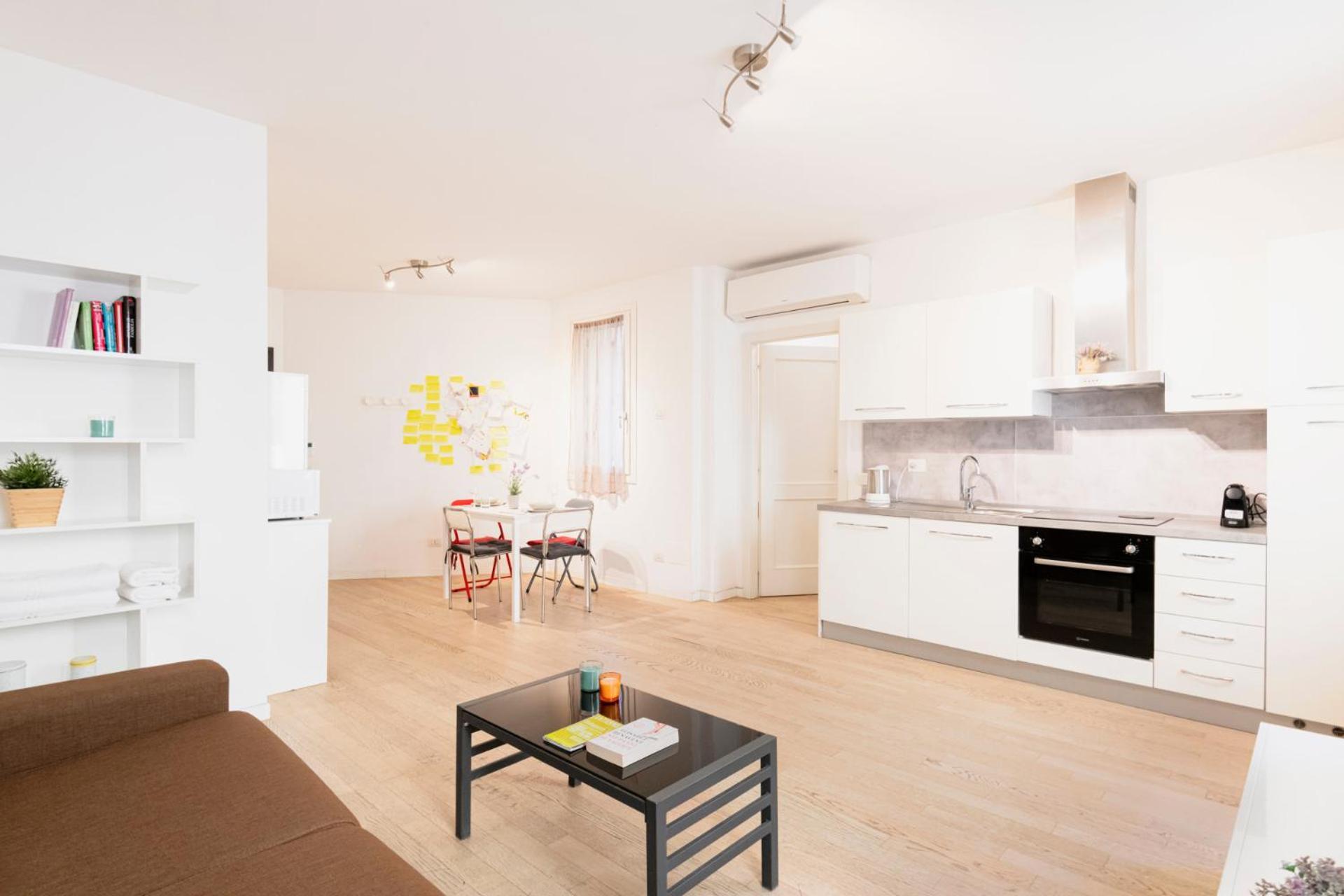 Easylife - Stile E Comfort Sui Navigli Lägenhet Milano Exteriör bild