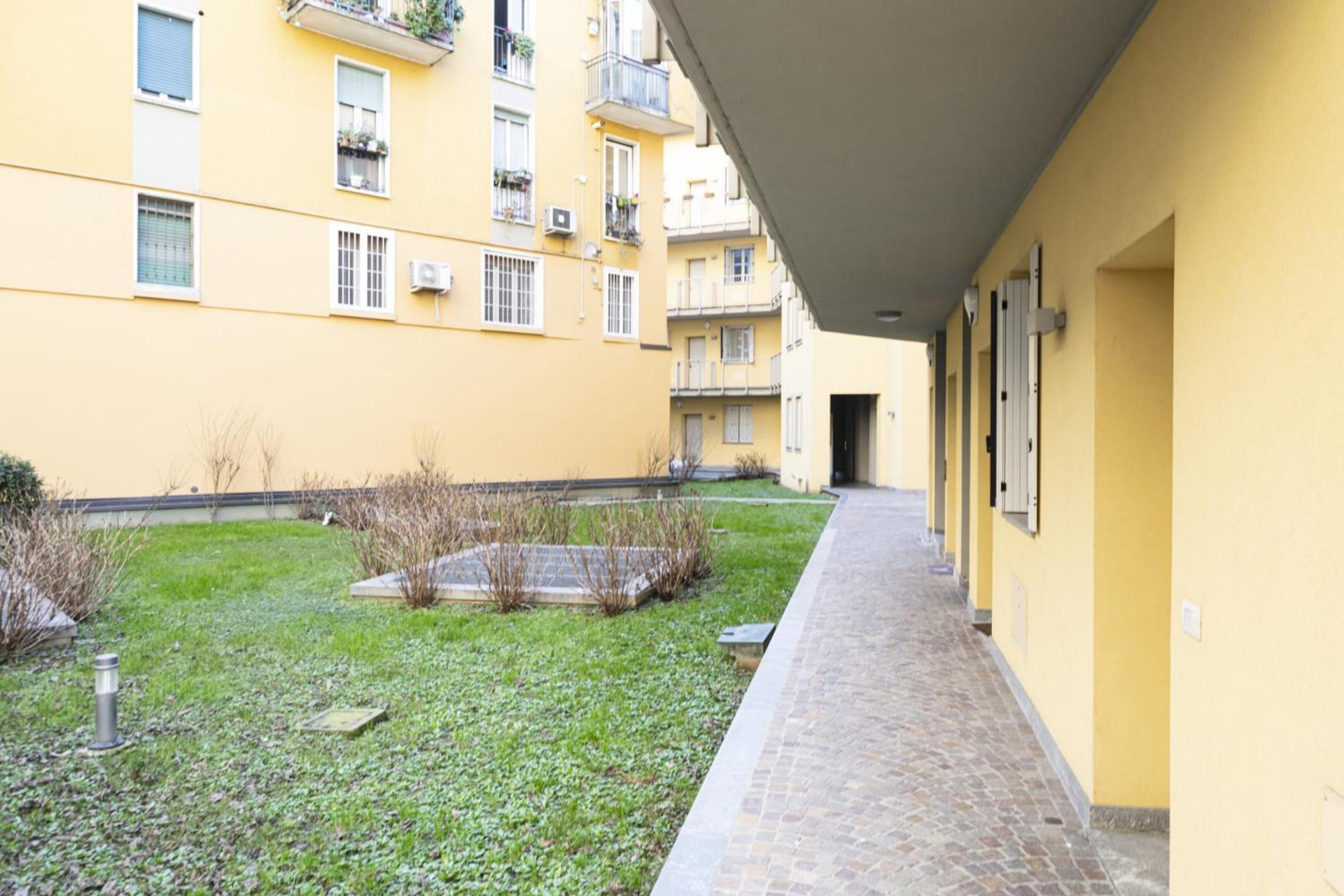 Easylife - Stile E Comfort Sui Navigli Lägenhet Milano Exteriör bild