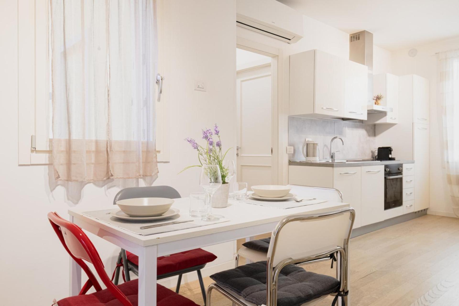 Easylife - Stile E Comfort Sui Navigli Lägenhet Milano Exteriör bild